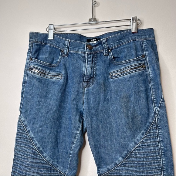 BDG Moto Style Jeans with Ankle Zippers Relaxed Slim Fit Tapered Size 29 - Picture 6 of 11